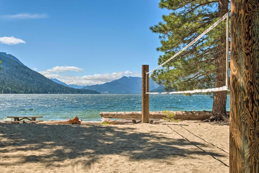Kouls Retreat Condo 2 Mi to Lake Wenatchee photo