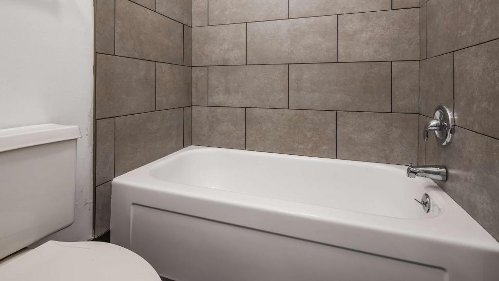 SureStay Hotel by Best Western Findlay photo