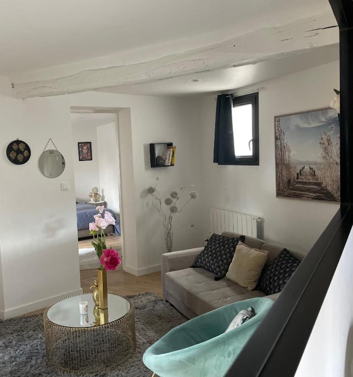 Joli appartement avec cour privee proche gare & centre ville photo
