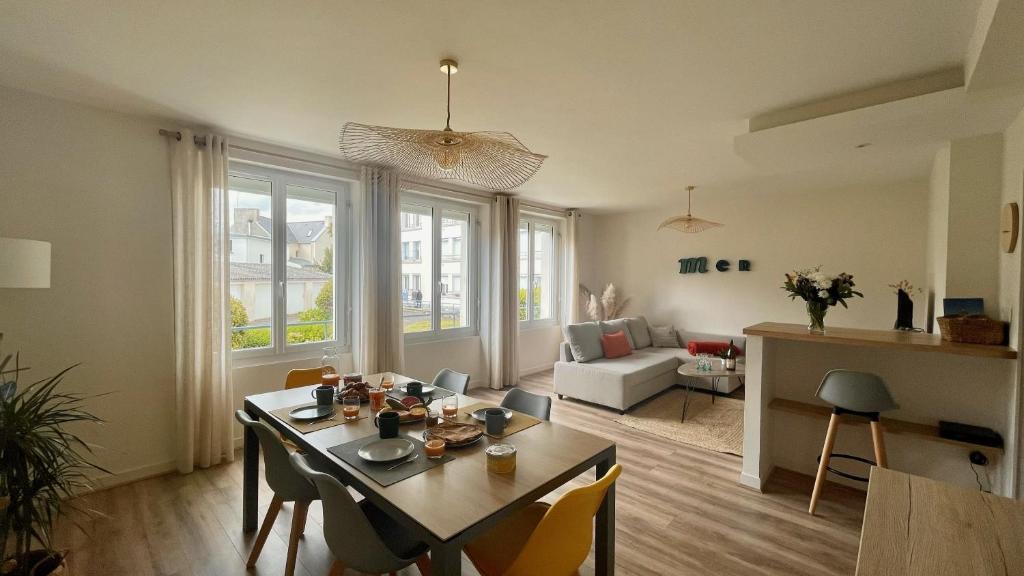 Grand appartement familial - 3 chambres - Plages & Centre à pied - 5