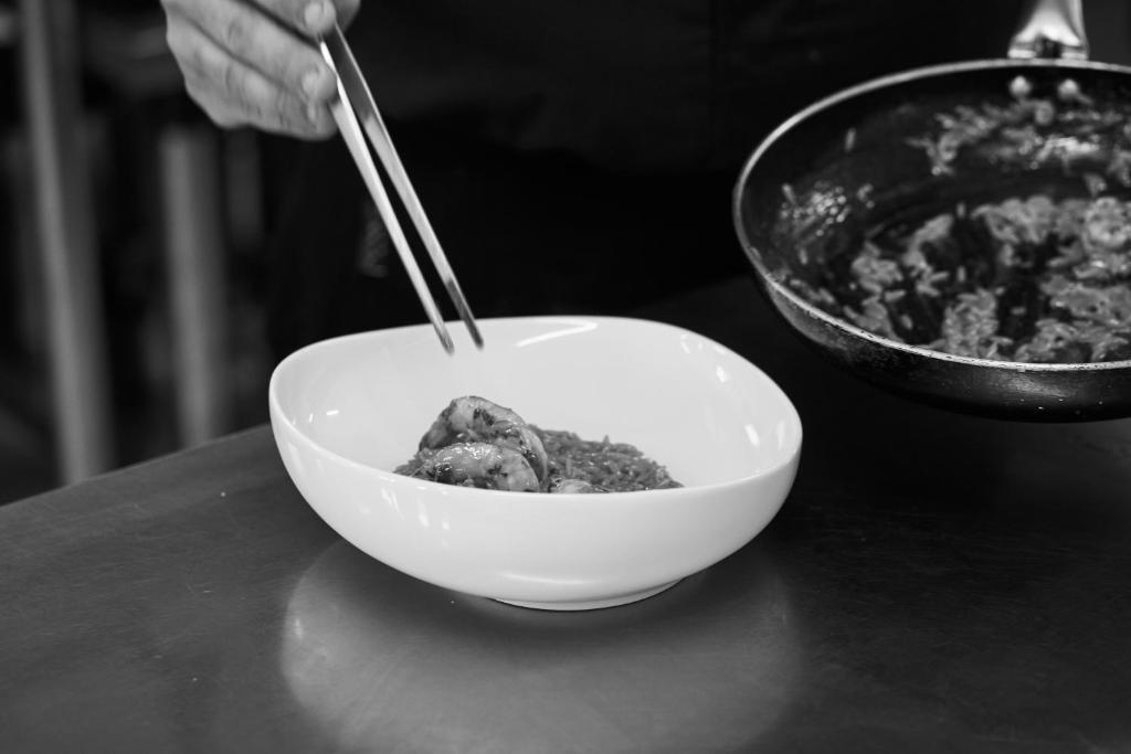 อาหารและเครื่องดื่ม