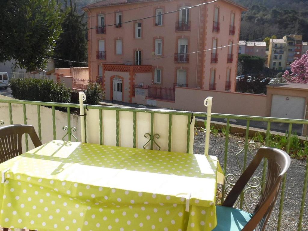 Studio ensoleillé avec balcon, parking et WIFI - proche du centre d'Amélie-les-Bains-Palalda - 5