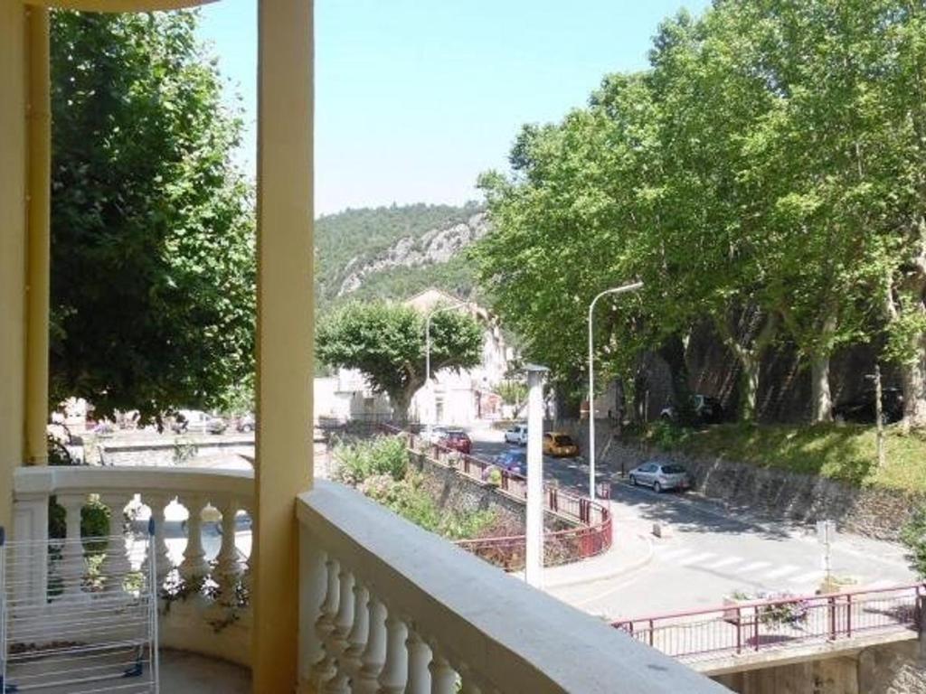 Charmant F2 avec balcon et parking, proche cure et centre-ville – Amélie-les-Bains - 2