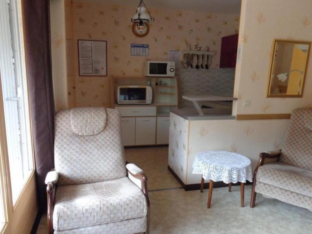 Studio confortable avec balcon, proche des Thermes et centre-ville, idéal pour 2 personnes avec WiFi - 3