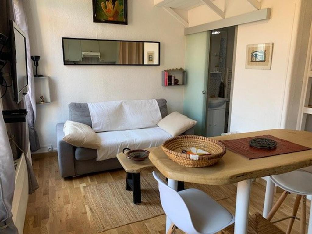 Studio mezzanine cosy, animaux acceptés - 2