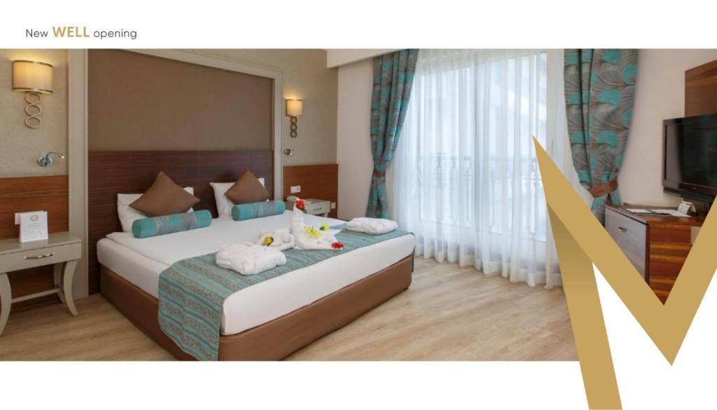 WELL PALACE SIDE, Side