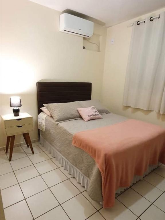 Apartamento TOP em CRICIÚMA-SC - ótimo CUSTO-BENEFÍCIO - Cozinha completa - Cama Box - WiFI - Smart TV - Apps YouTube - NetFlix - Amz Prime - Garagem - Portaria 24h - Lugar sossegado e arborizado - Acomoda até 5 pessoas