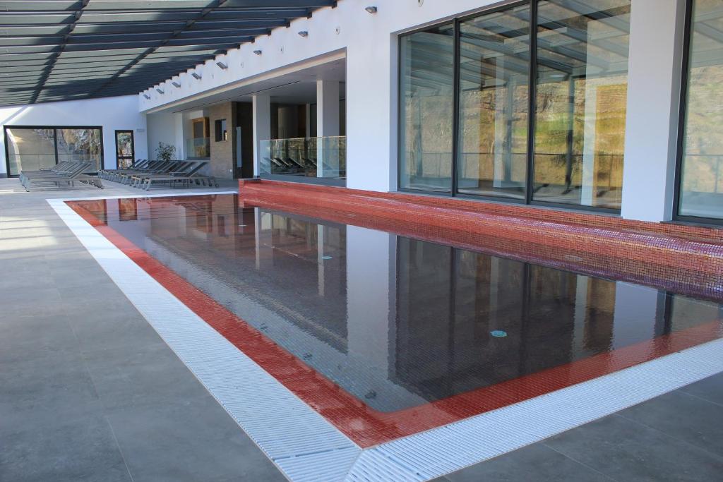 Eira do Serrado - Hotel & Spa — Swimming pool in Curral das Freiras, Madeira