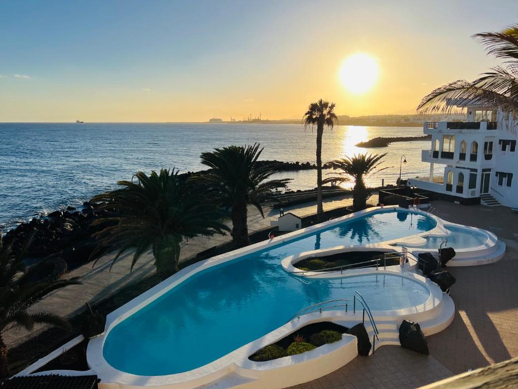 penthouse over the sea, Costa Teguise