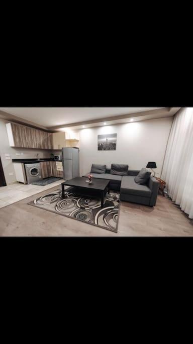 Cozy studio in the heart of Heliopolis, Cairo!, Káhira