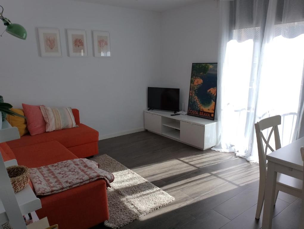 Pis pràctic i agradable sobre la Marina Palamós - 5