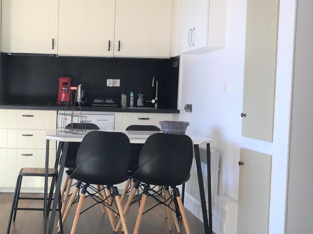 Cap Esterel: Appartement 3 pièces avec grande terrasse et vue mer - FR-1-504-659 - 4