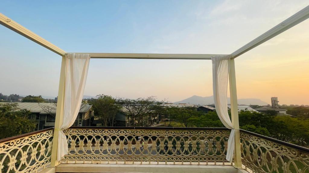 Villa Euphoriaa 4BR Jacuzzi PvtPool Theatre photo