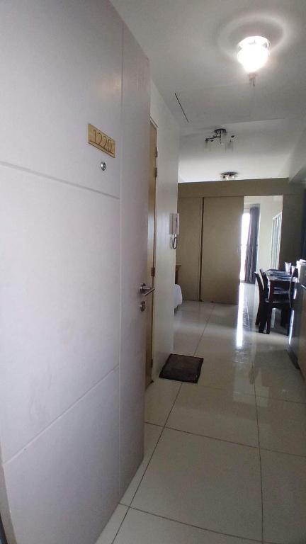 Wind Residence T4-J Near TAAL skyranch Tourist Spot photo
