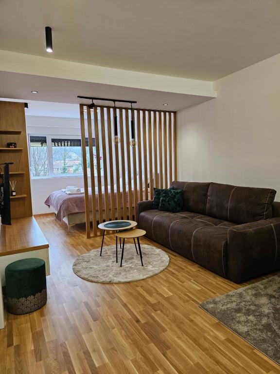 Mimi, Vrnjačka Banja