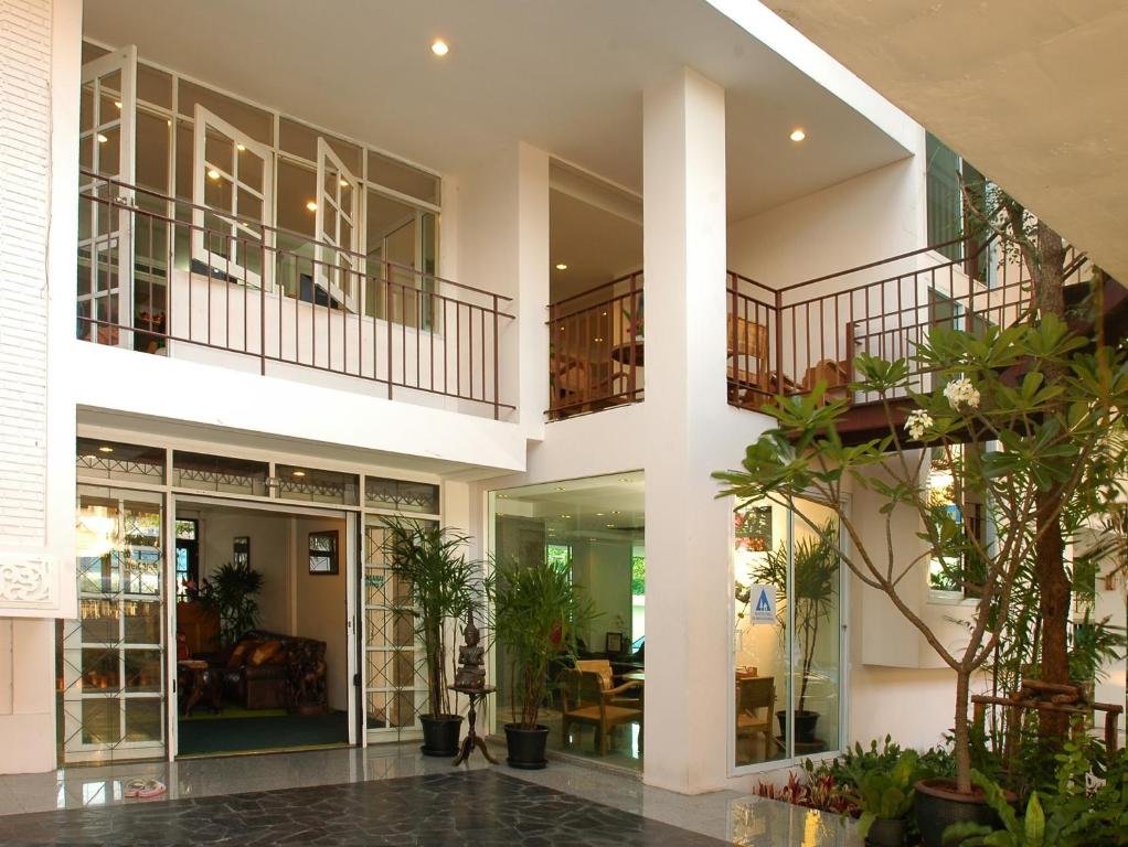 ทางเข้า