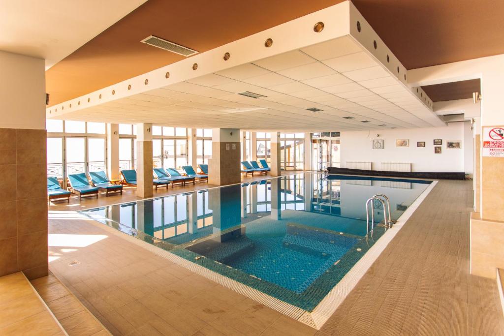 Premier 1 - Milmari Resort - 3