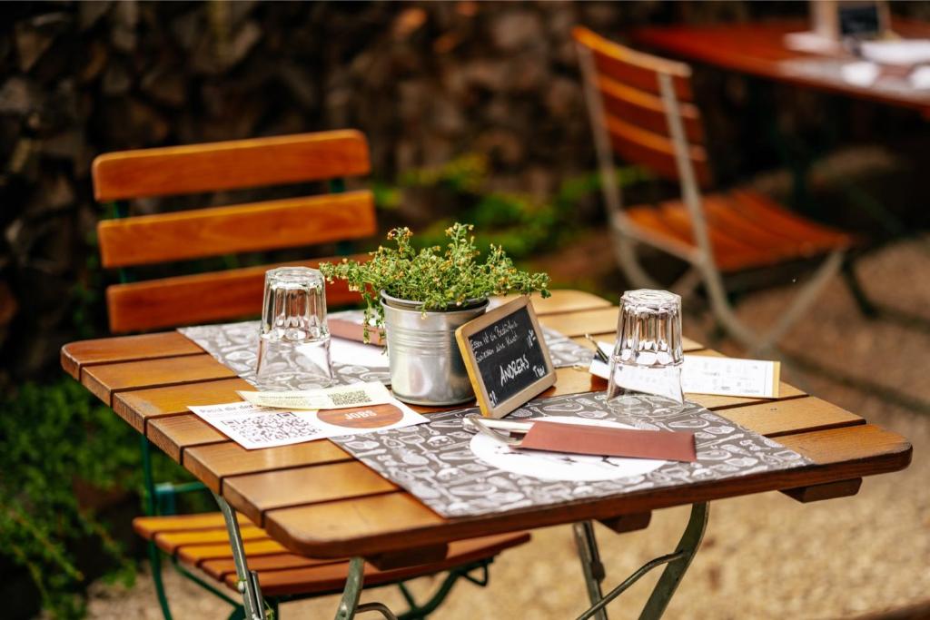 feRUS Hotel - 5