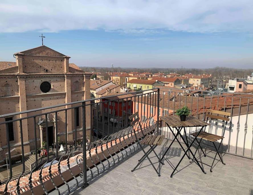 [Mansarda con vista] in centro a Piacenza