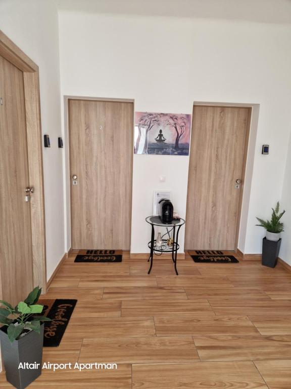 Altair Airport Apartman photo