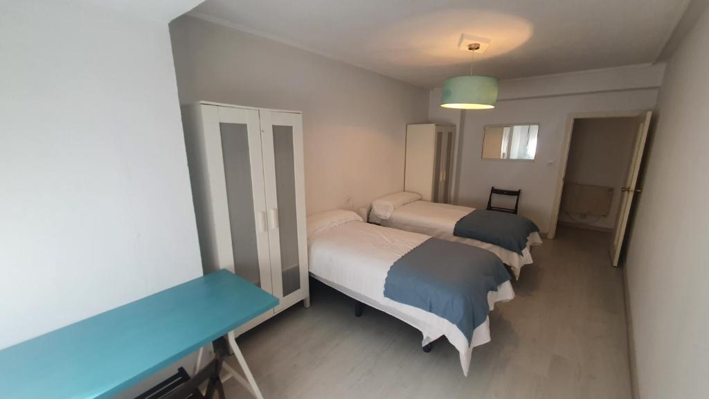 Entreplayas San Lorenzo-Poniente para 6 personas - VUT-3528-AS - 2