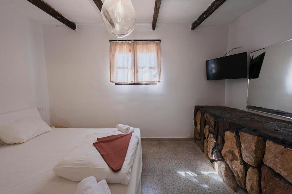 Shared lounge/TV area