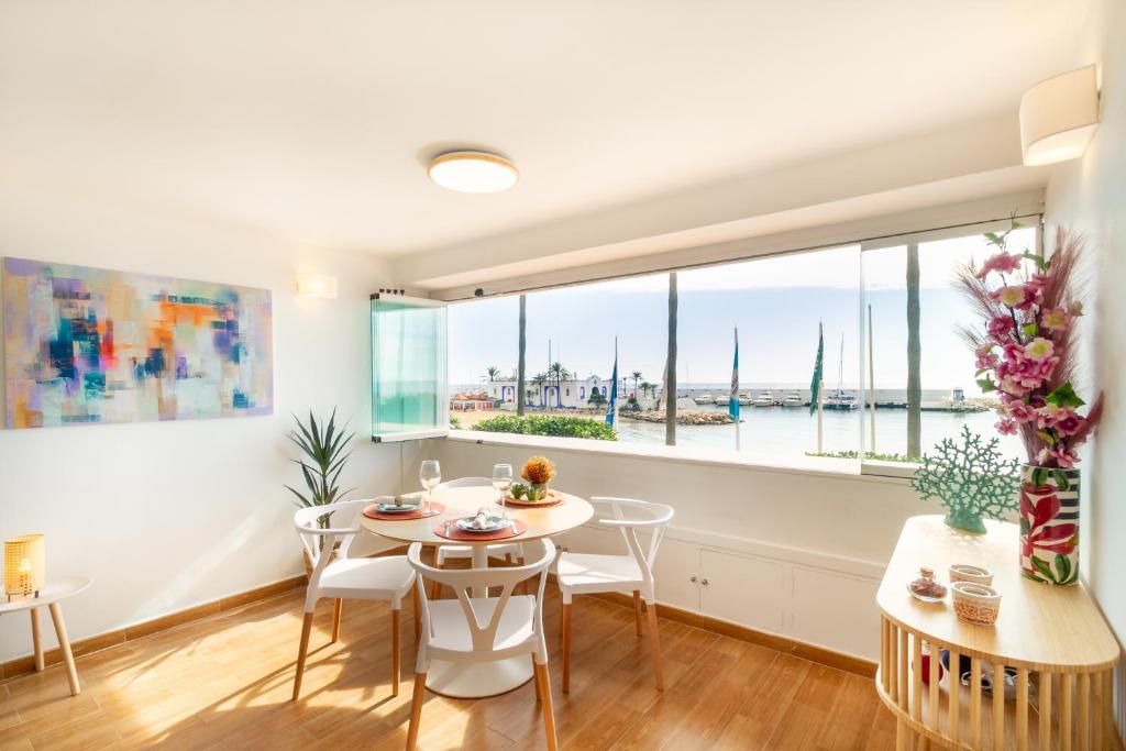 MARBELLA BANUS SUITES - Marbella Beach Front Suite Apartment - 4