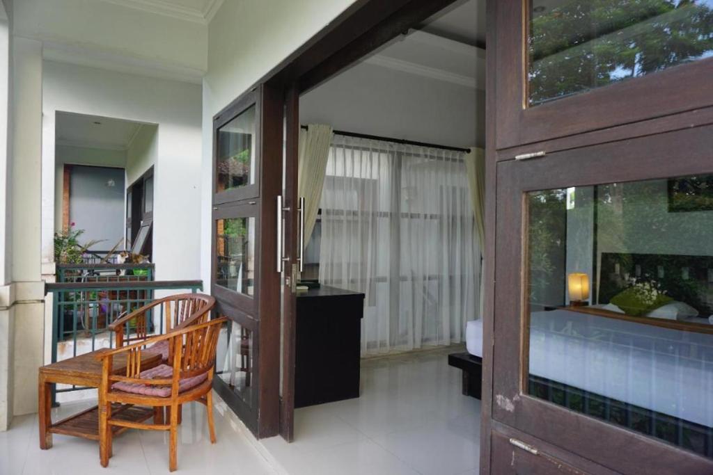 Puri Asri Villa photo