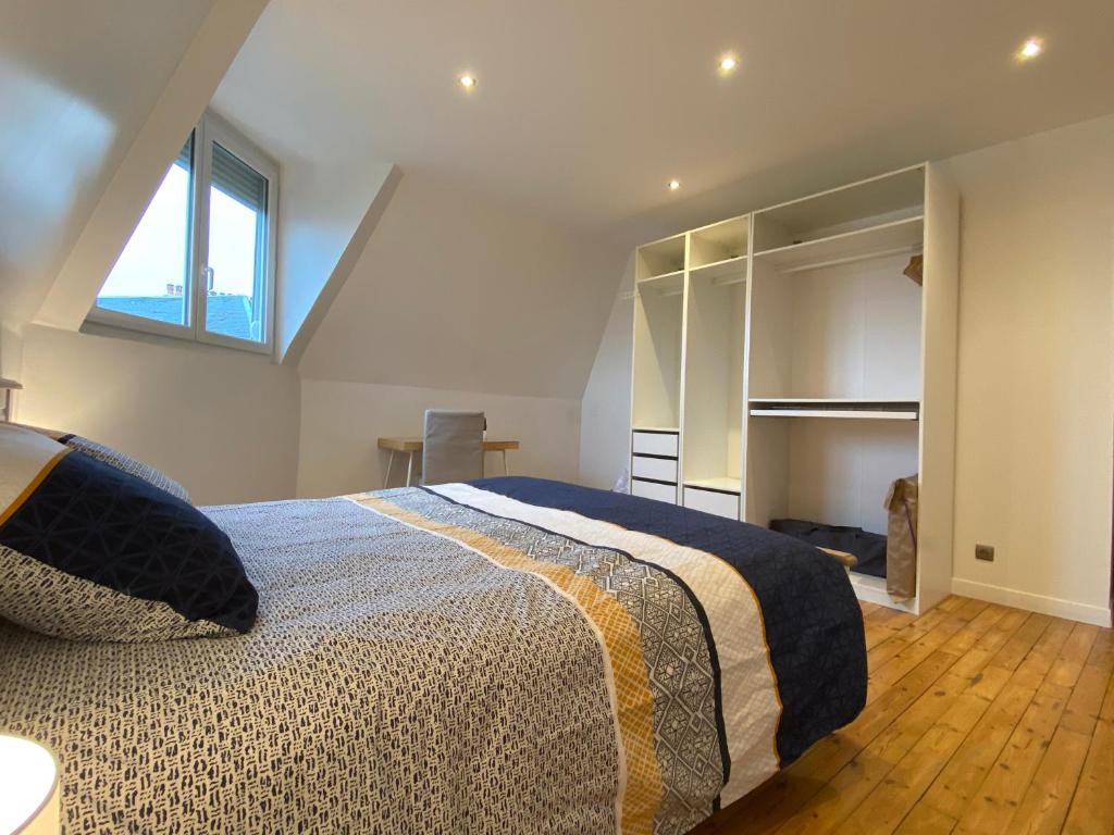 Le Loge'Mans, Le Mans