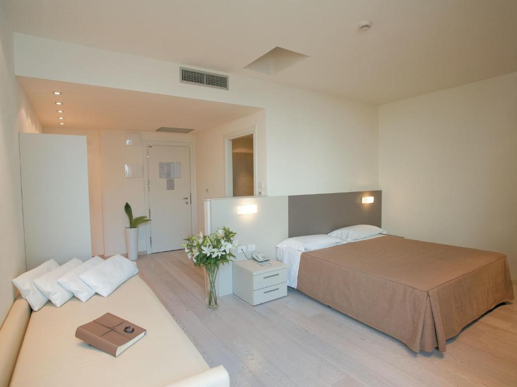 Покращений тримісний номер