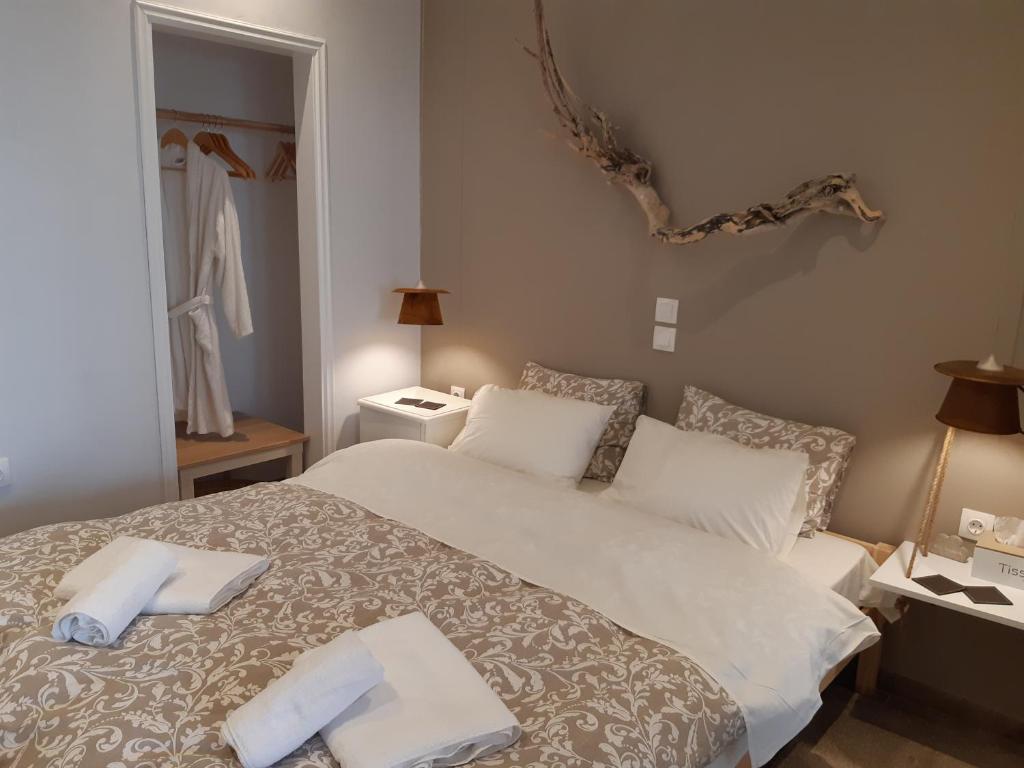 Delphic Moments I Cozy apt 1BR 2BA 2 double beds, Delfy