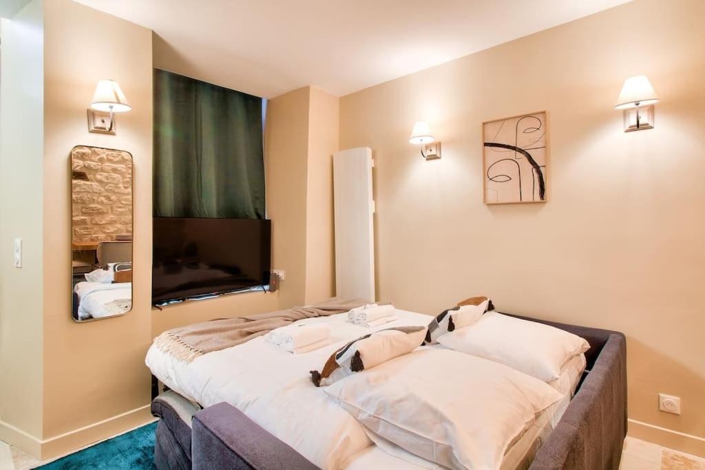 Cozy apartement heart historic Paris - 3