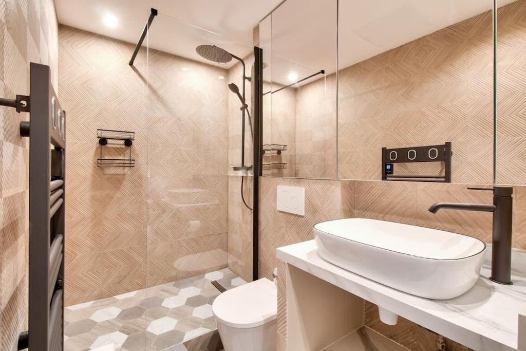 Cozy apartement historic Center Paris & Montmartre - 3
