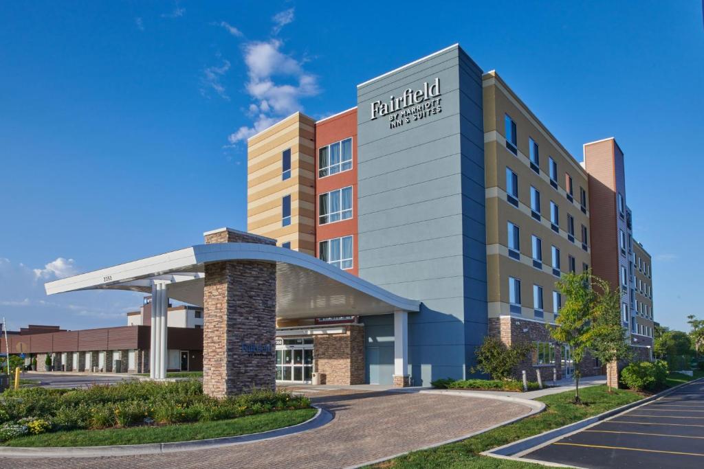 Fairfield Inn & Suites by Marriott Chicago O'Hare photo
