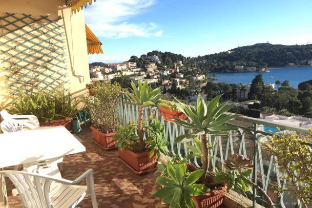 Vintage flat on Villefranche bay - free car park - 4