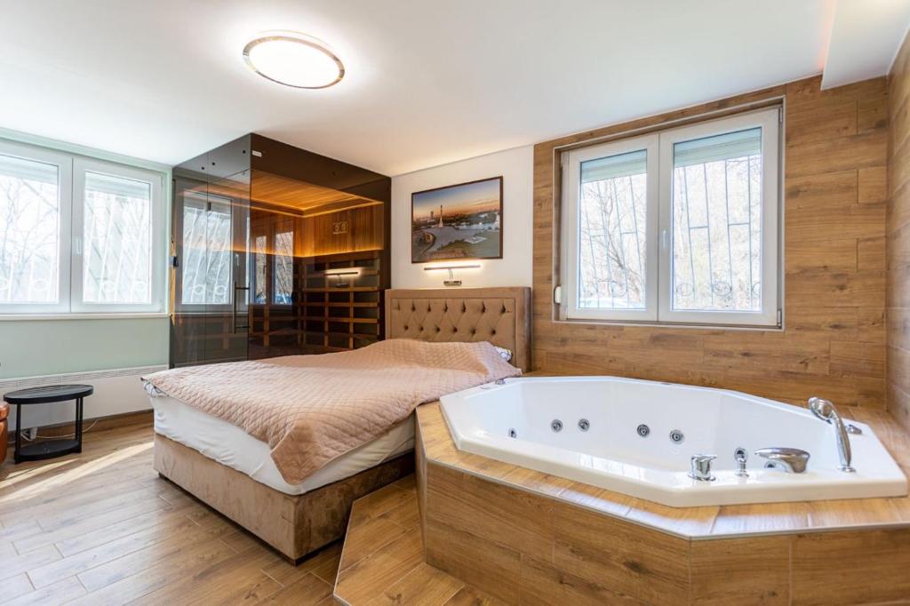 Morning Wood - Spa - 4