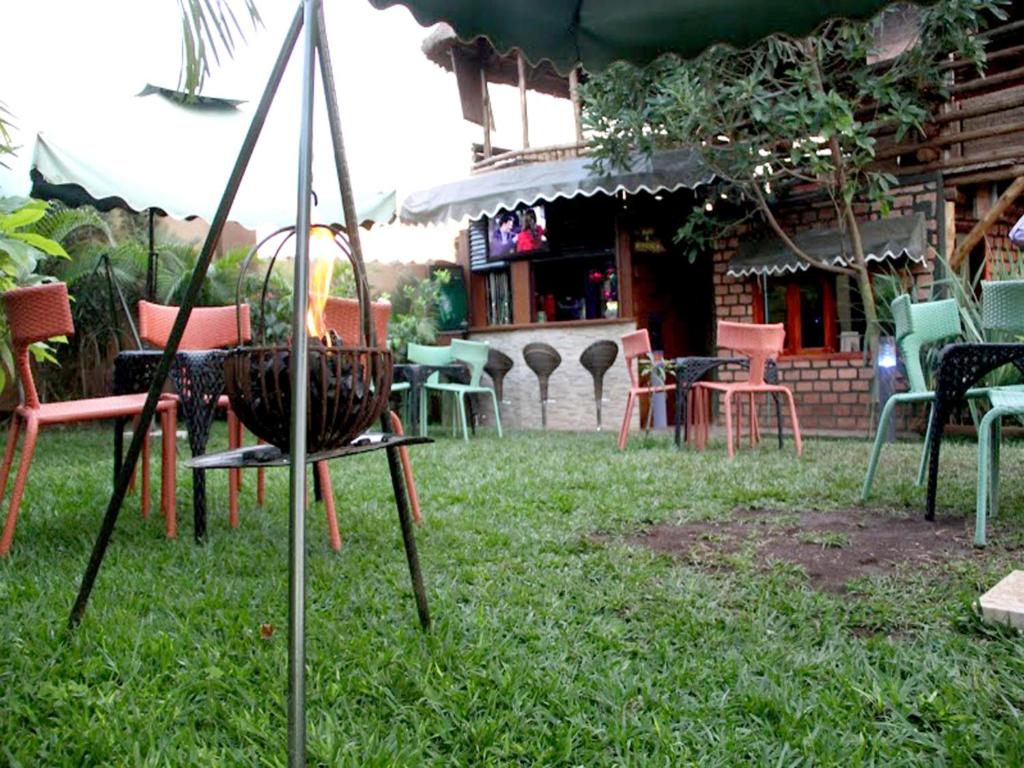 Hotel Gorillas Nest Entebbe photo