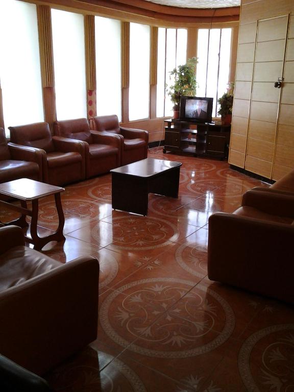 Lobby, Regis Hotel in Beirut