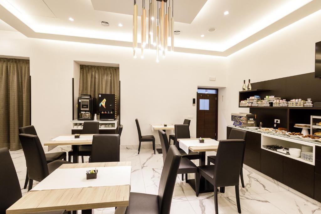 Restaurant, Best Western Hotel Dei Mille in Naples