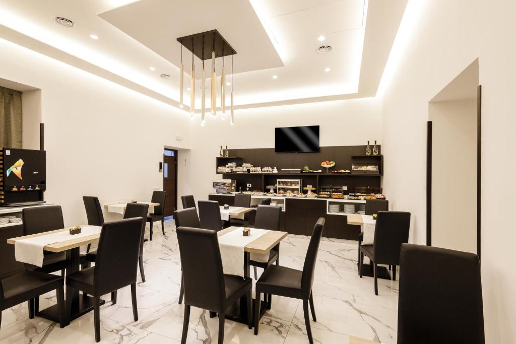 Restaurant, Best Western Hotel Dei Mille in Naples