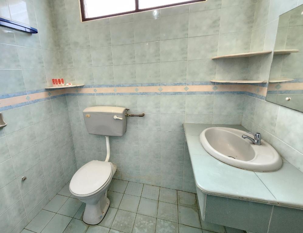 OYO 90743 Hotel Ban Cheong photo