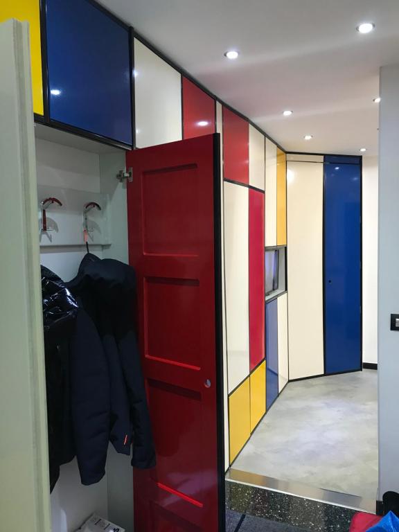 Mondrian’s house - 3