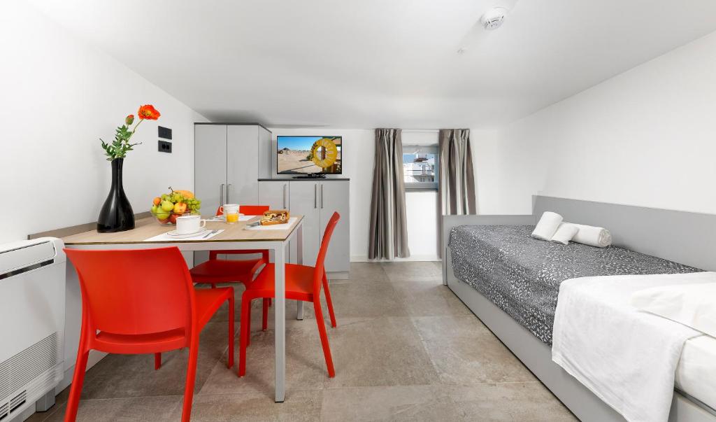 Mini Suite (3 adulti), Riccione