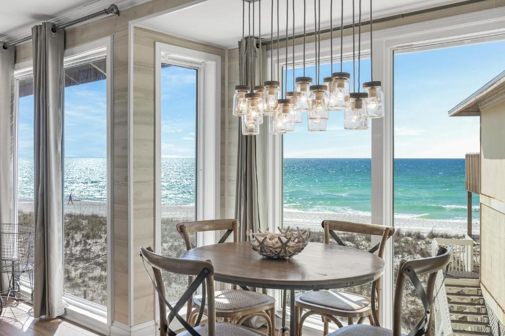 Sandpiper Cove 2115, Destin