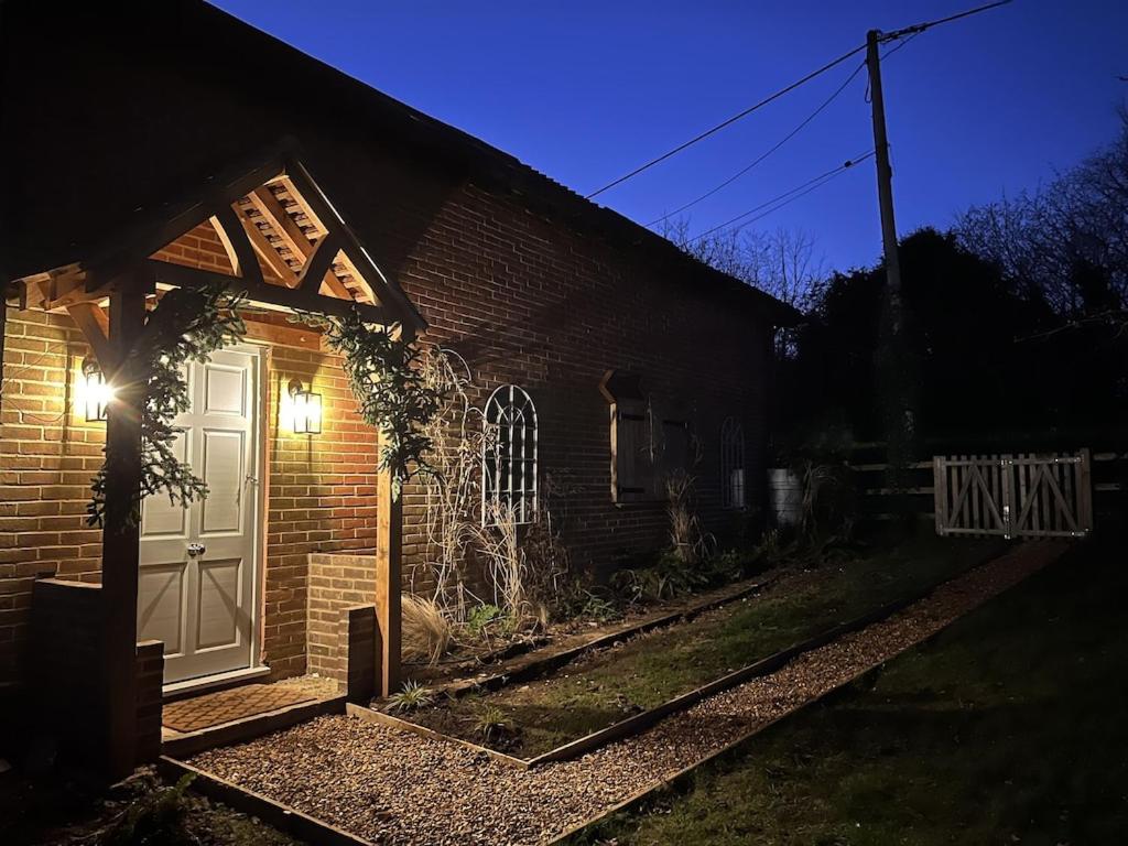 Little Corners, Twyford photo 3