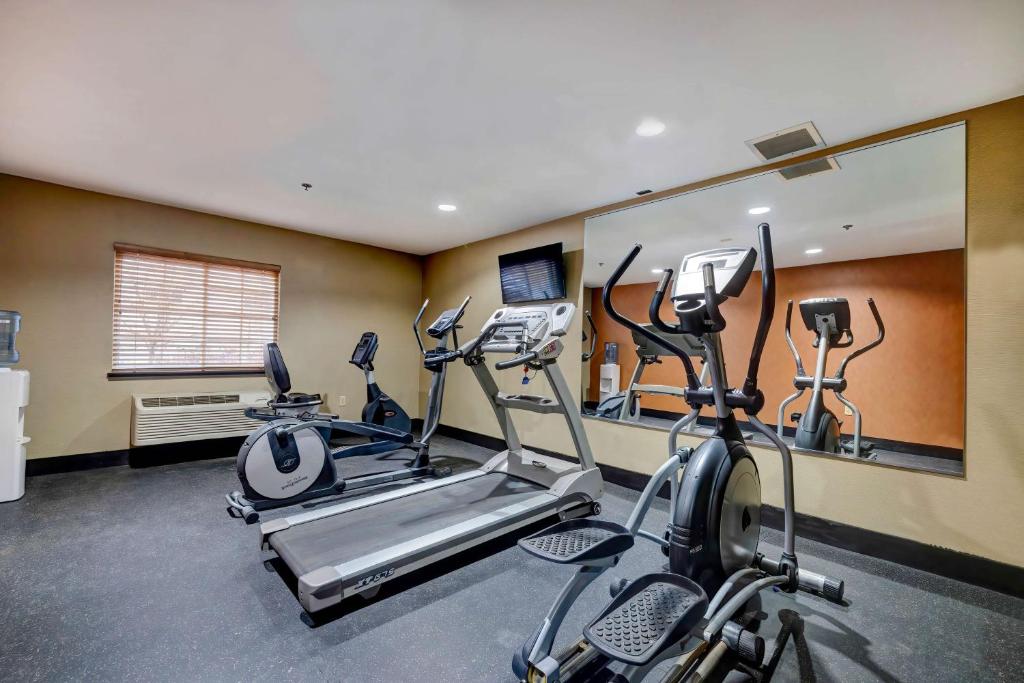 Studio 6 Lenexa - Overland Park photo