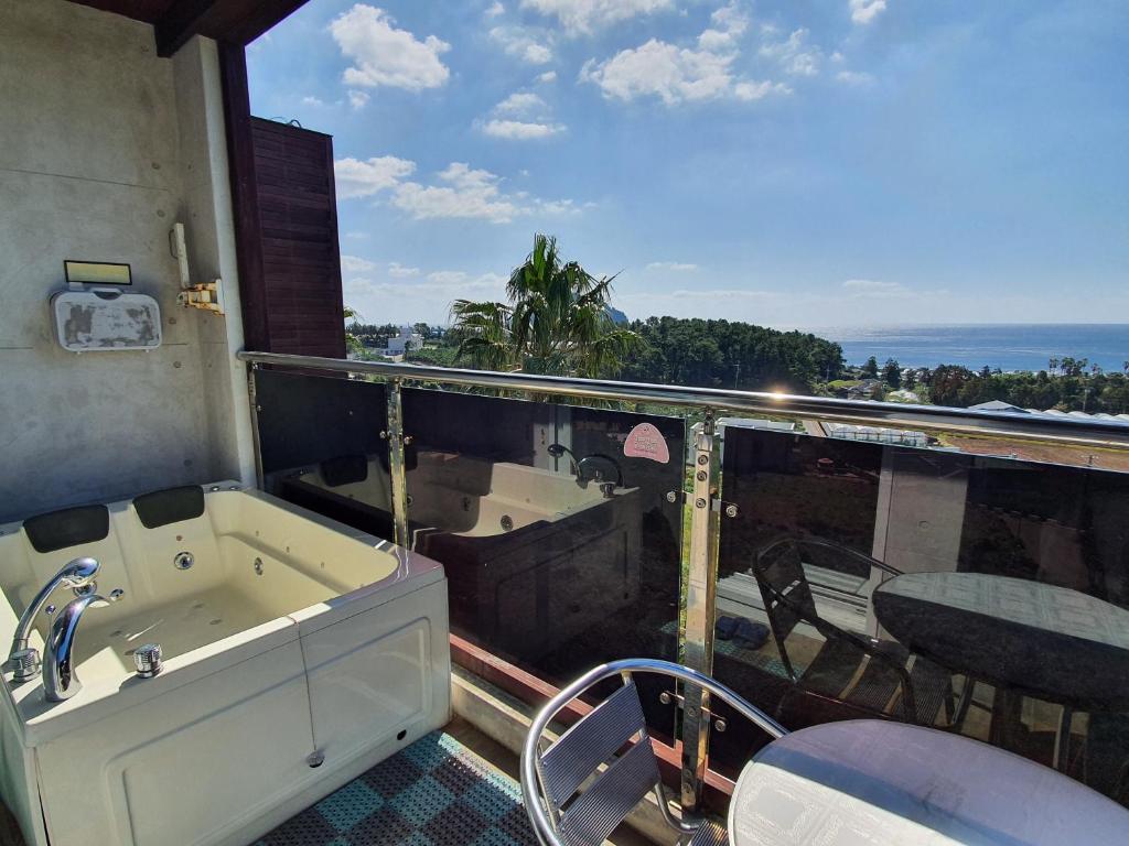 ビーウール チェウール ペンション (Beewool Chaewool Pension)