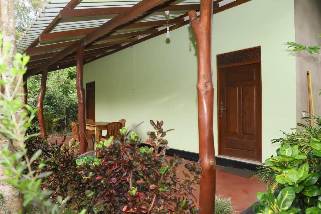 Punsisi safari villa