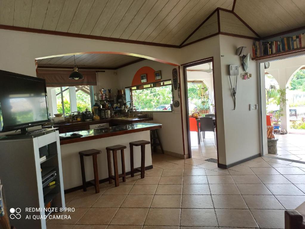 Shared lounge/TV area