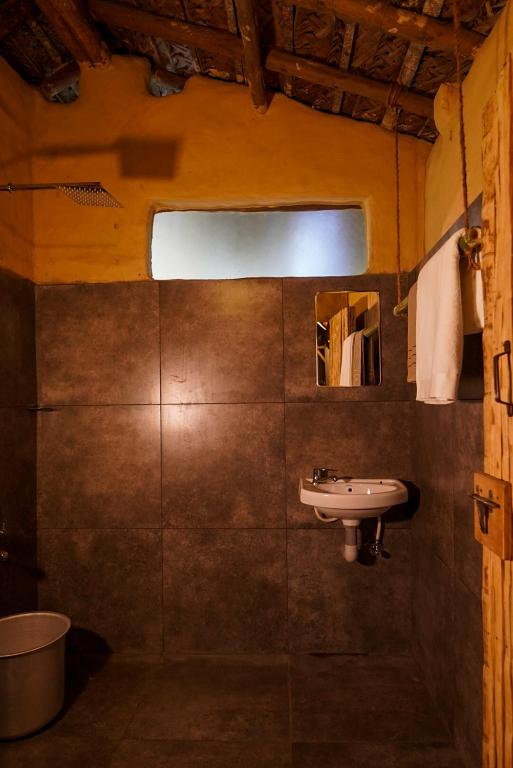 Marayoor Mudhouse photo